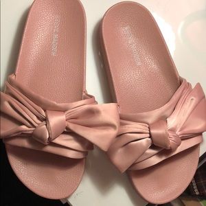 Light pink Steve Madden slides